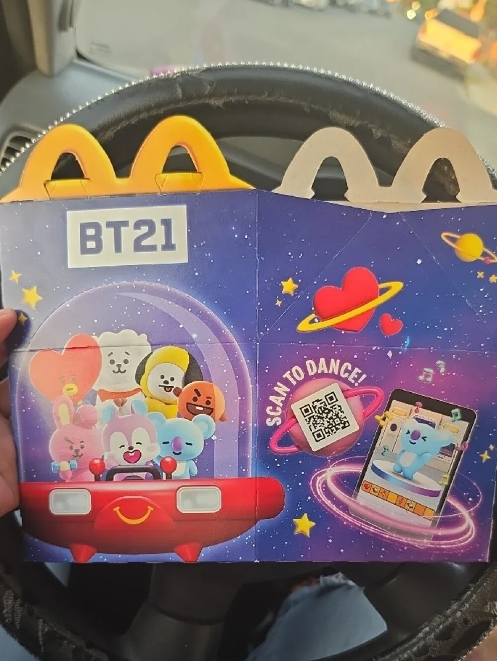 BT21 Spaceship.  Blue with Red Accents. Mcdonals Happy Toy.